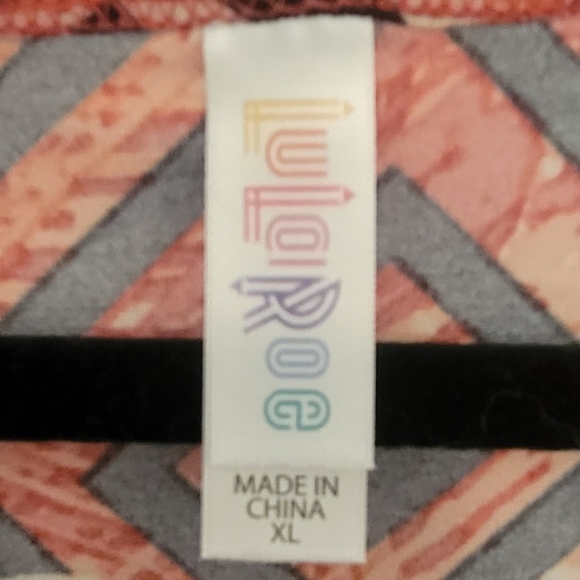 Lularoe Christmas Collection Classic Tee XL - Picture 6 of 8